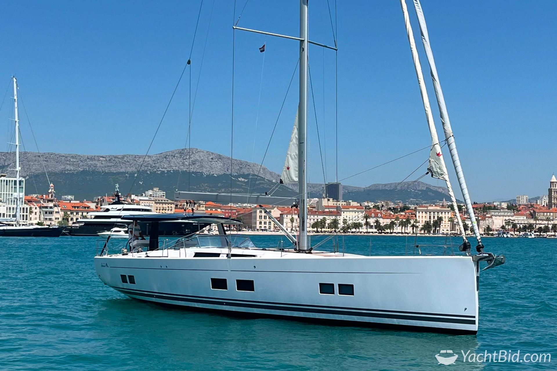 Hanse 588