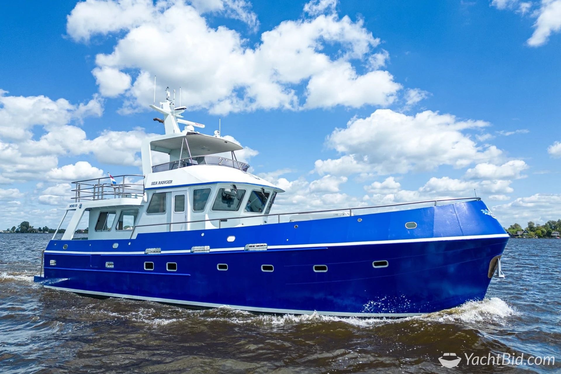 EXPLORER MMS 55 voor veiling
