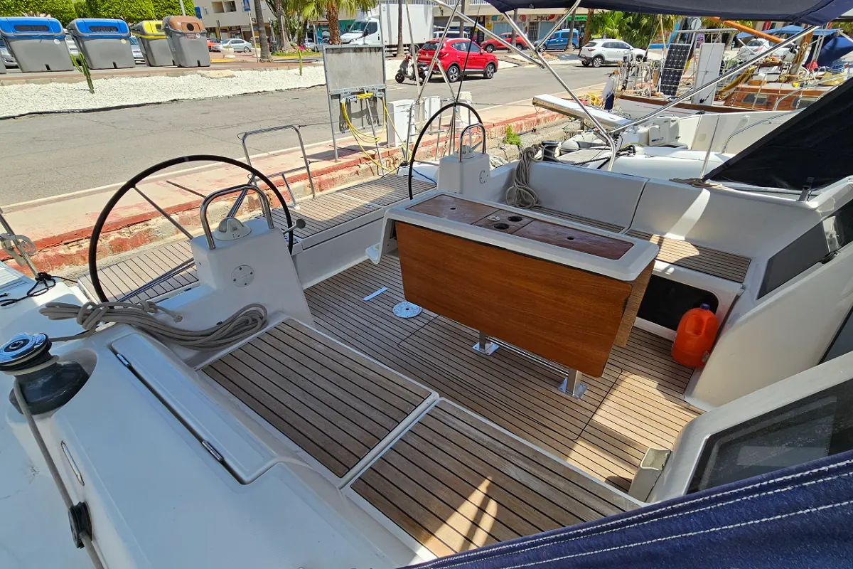 Dufour 460 Grand Large 25