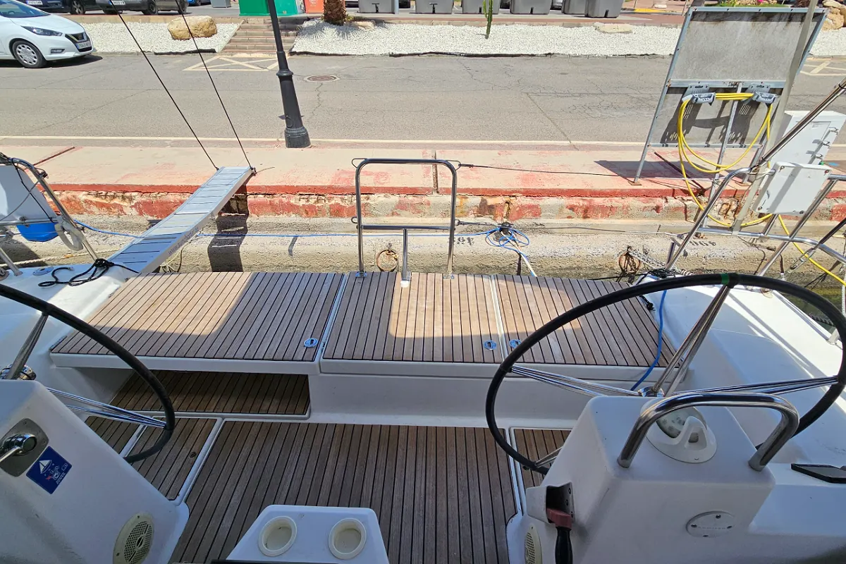 Dufour 460 Grand Large 16