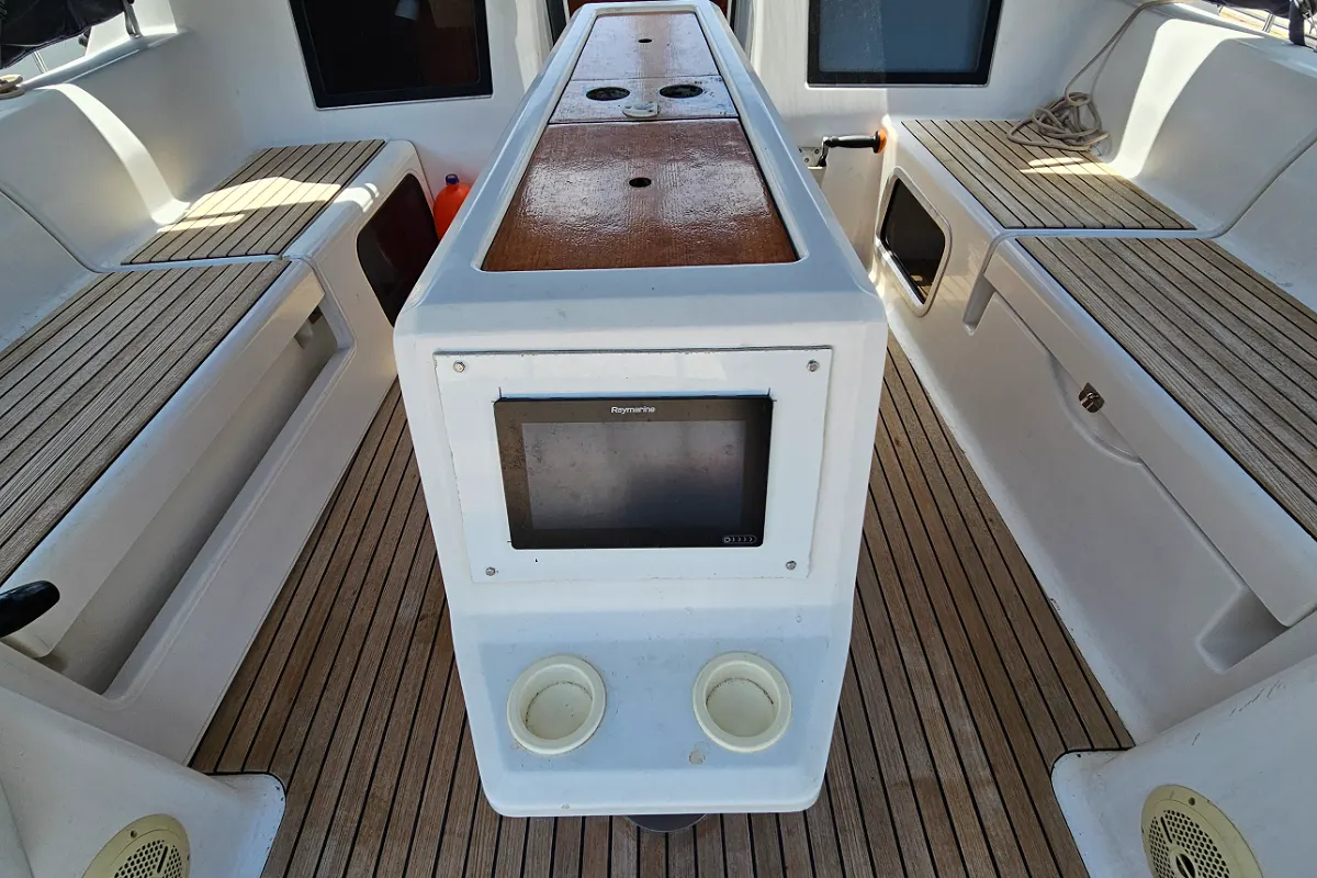 Dufour 460 Grand Large 14