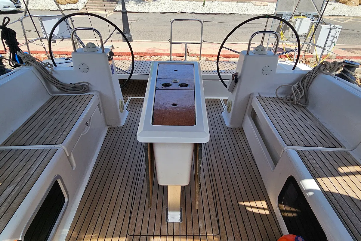 Dufour 460 Grand Large 7