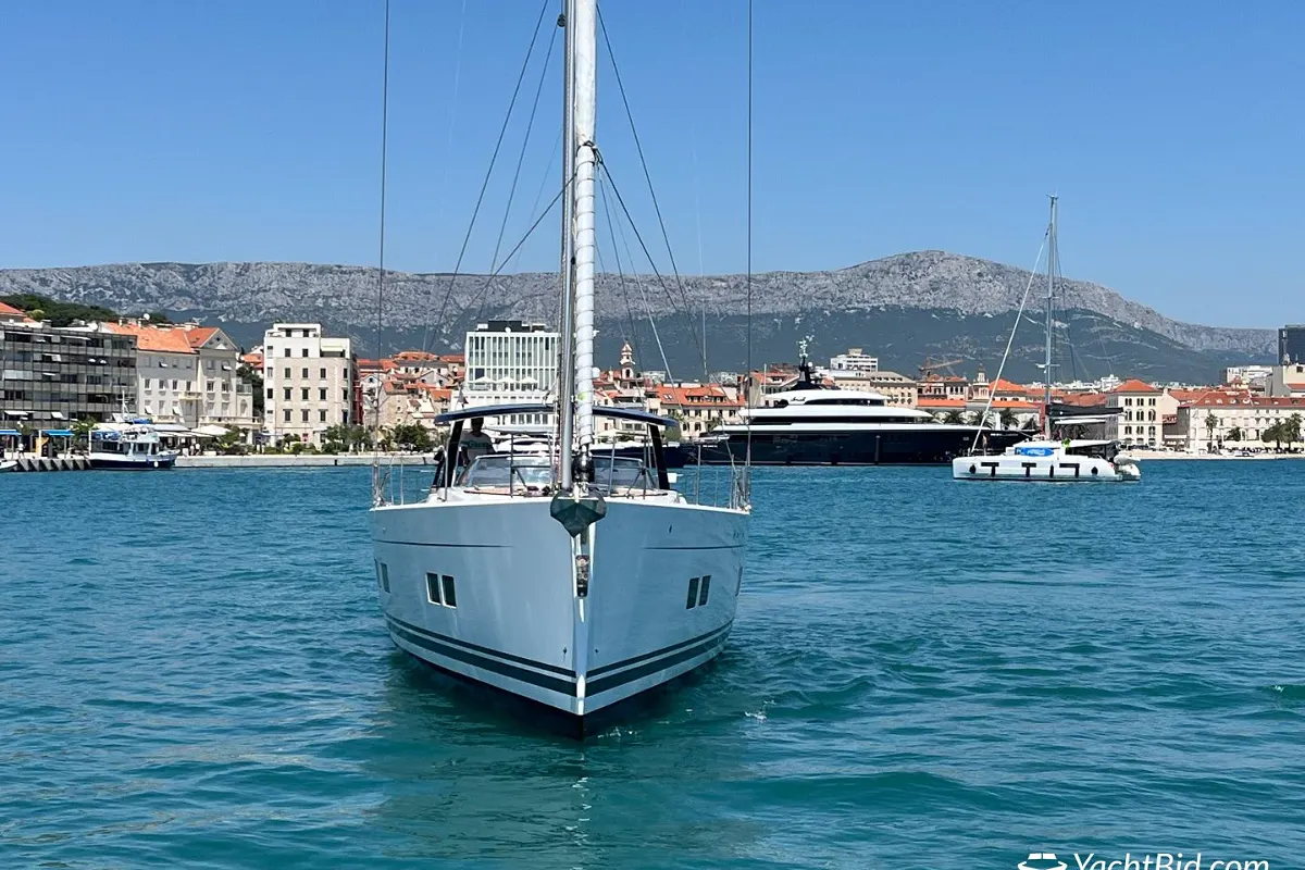 Hanse 588: NO RESERVE 11