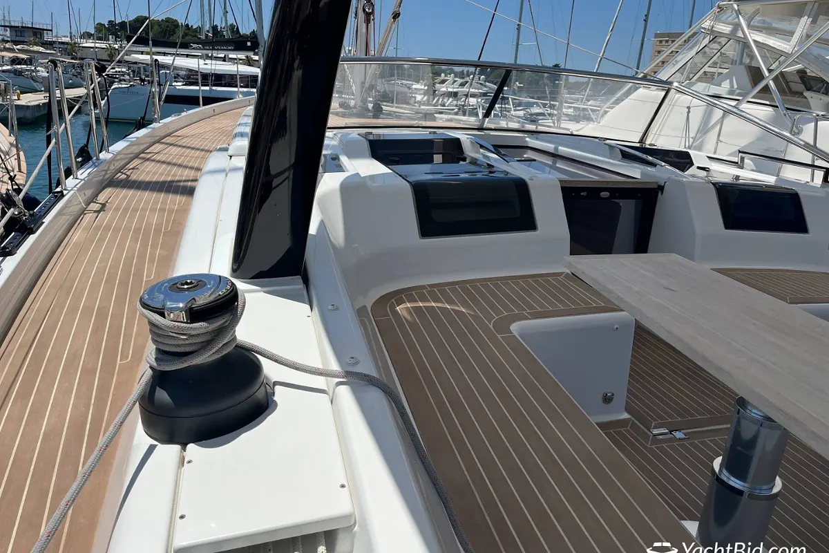 Hanse 588: NO RESERVE 15