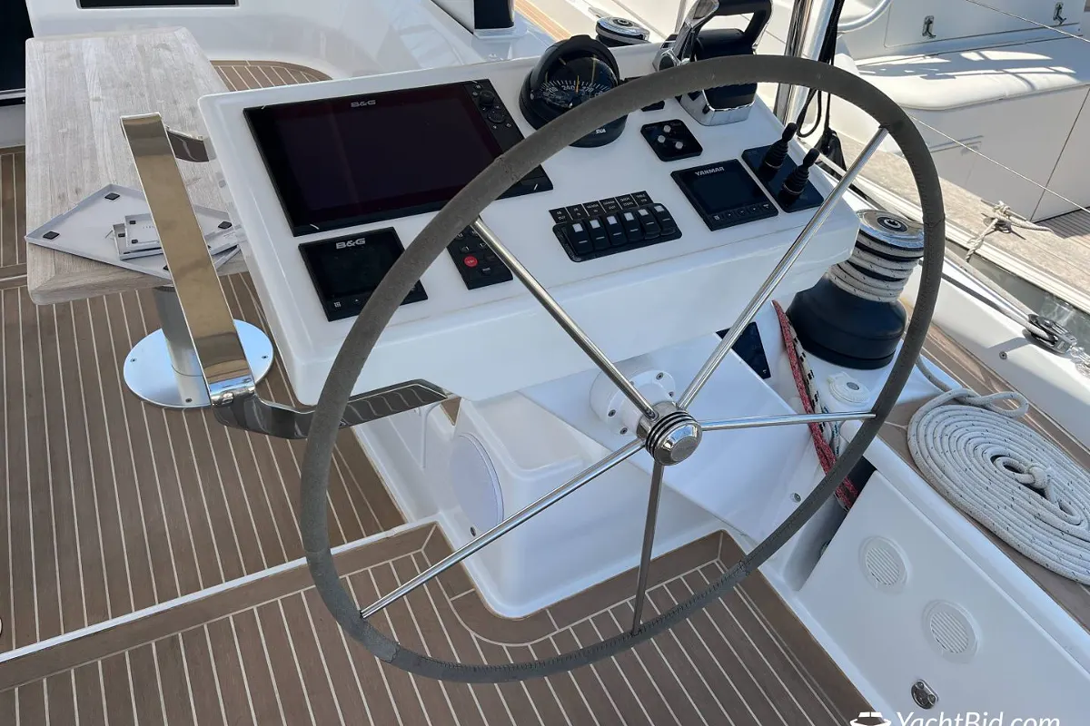 Hanse 588: NO RESERVE 17