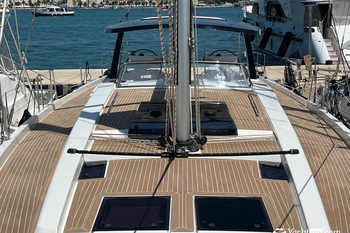 Hanse 588: NO RESERVE 27