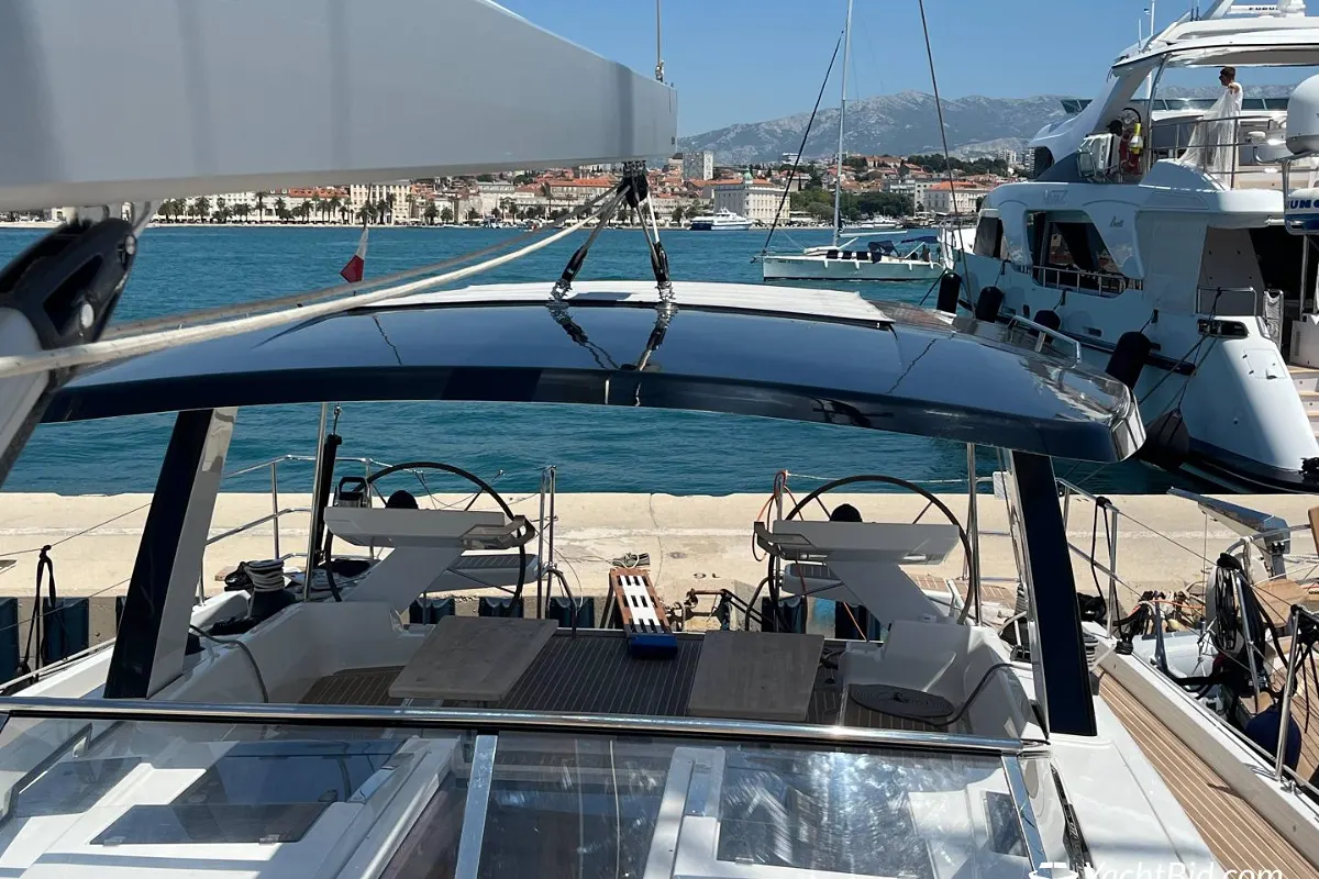 Hanse 588: NO RESERVE 32
