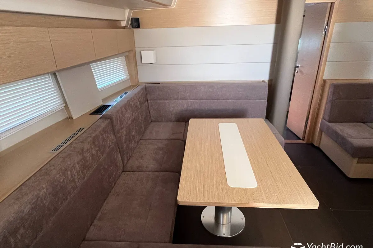 Hanse 588: NO RESERVE 36
