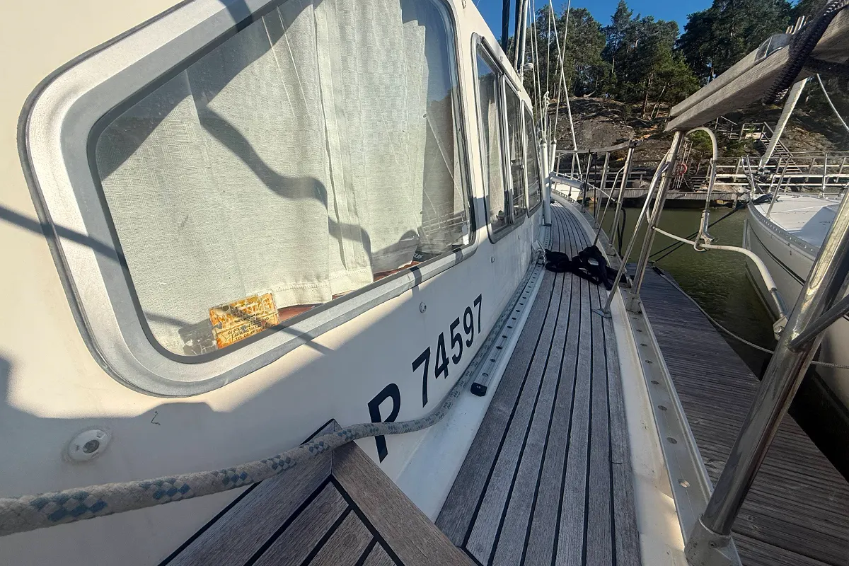 Nauticat 40 18