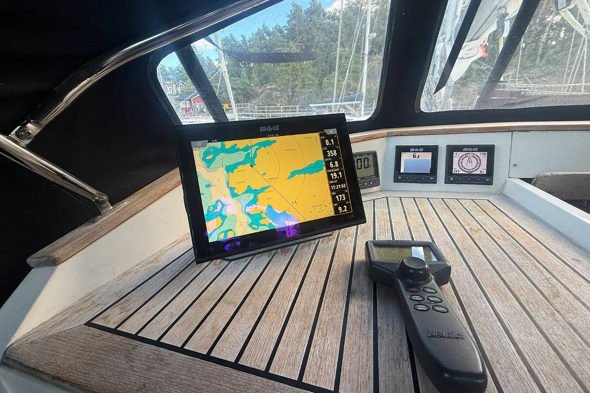 Nauticat 40 21