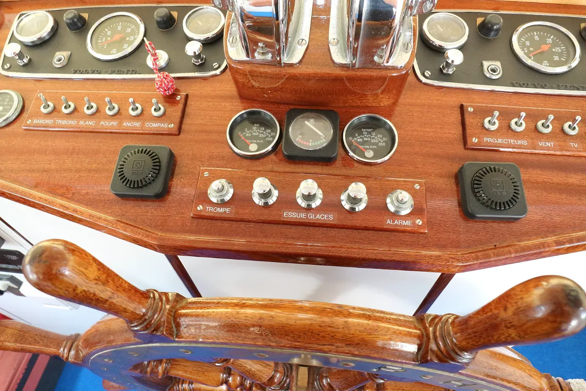 Classic Motor Yacht Philmarbe 71