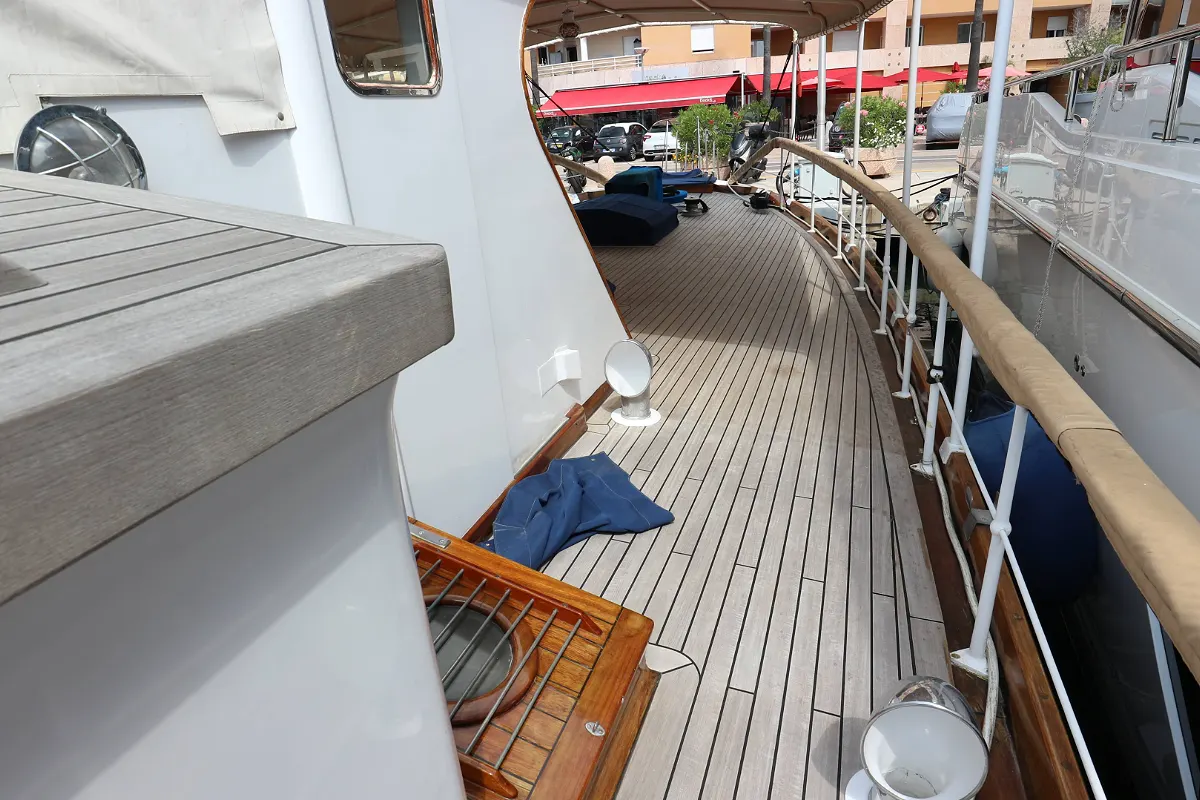 Classic Motor Yacht Philmarbe 13