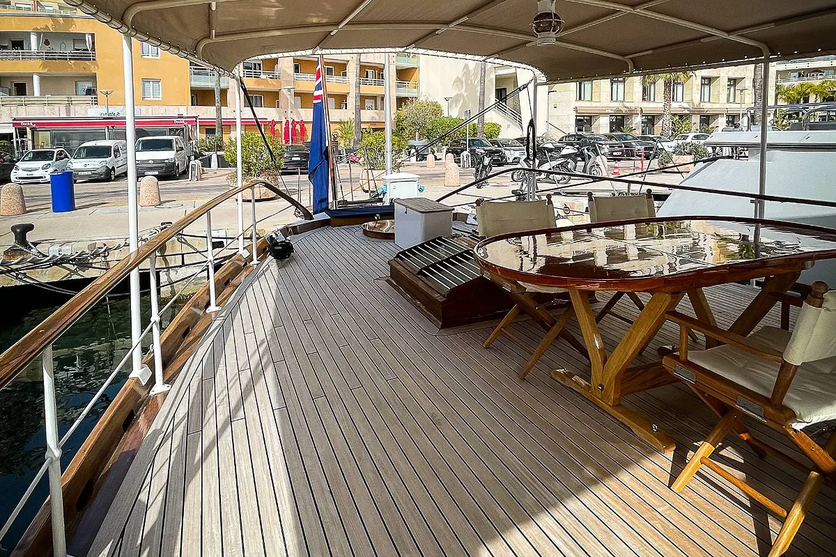 Classic Motor Yacht Philmarbe 11