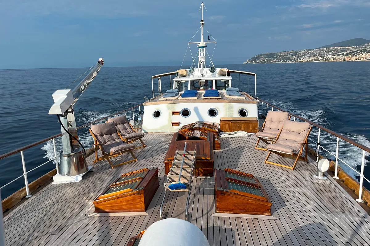 Classic Motor Yacht Philmarbe 4