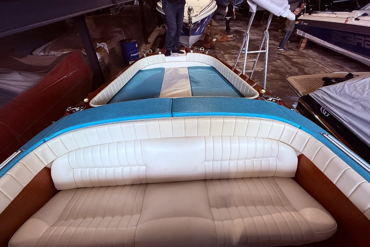 Riva Aquarama 220 25