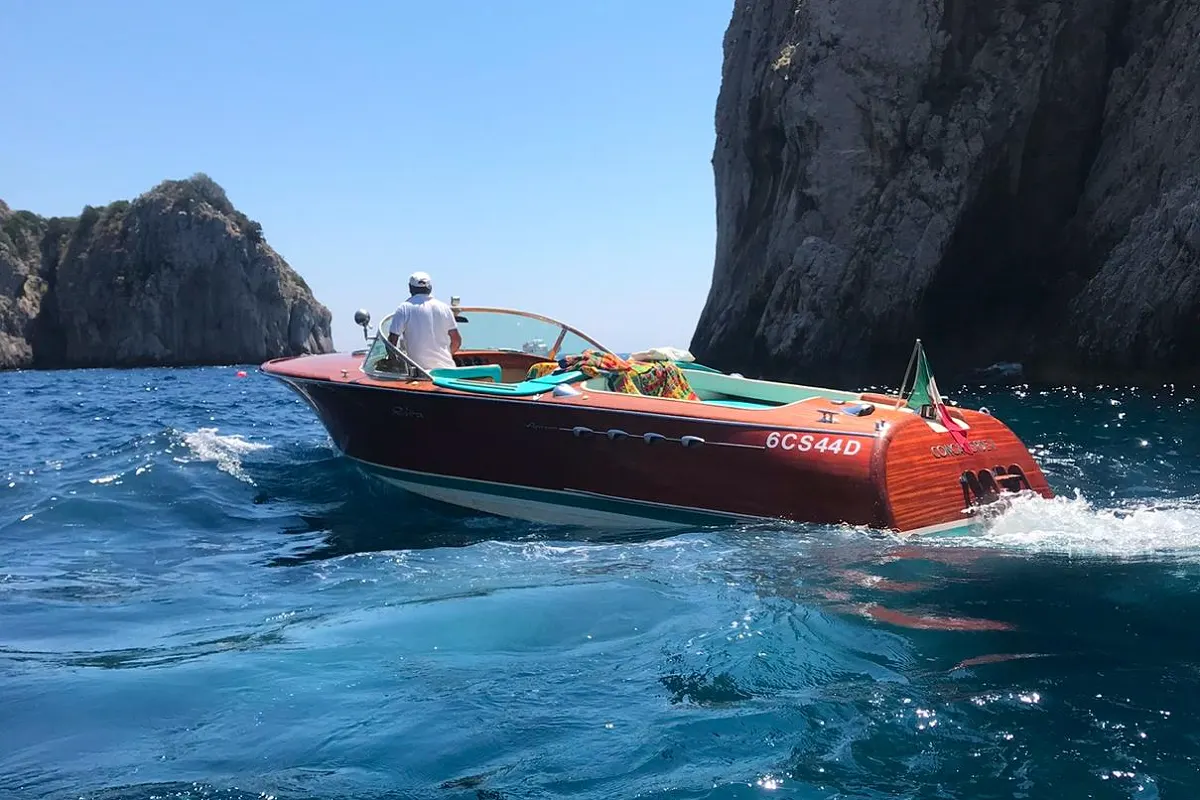 Riva Aquarama 220 6