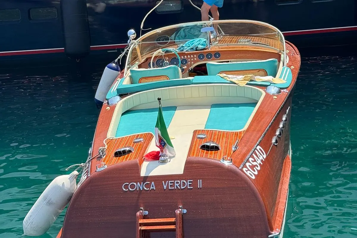 Riva Aquarama 220 19