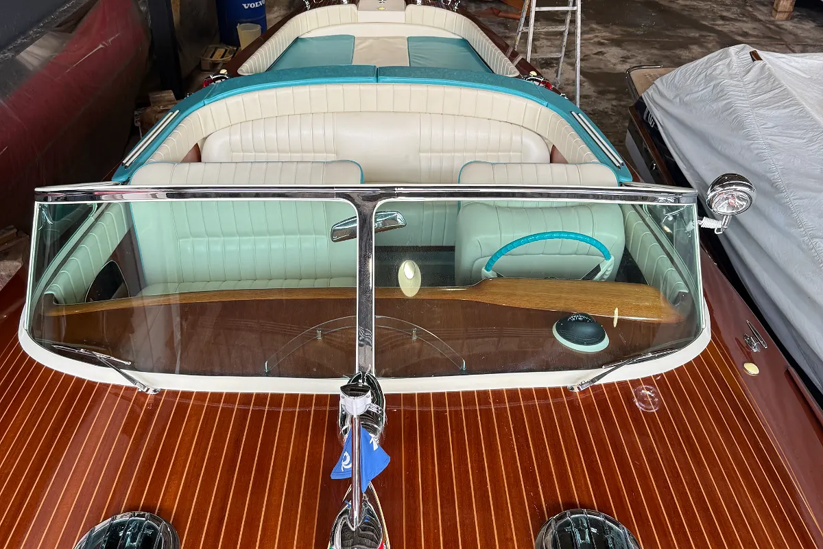 Riva Aquarama 220 43