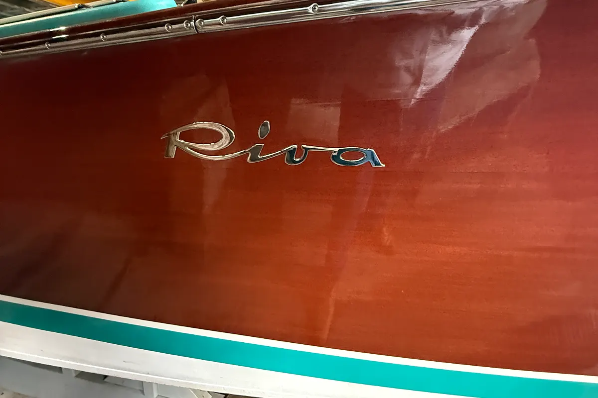 Riva Aquarama 220 82