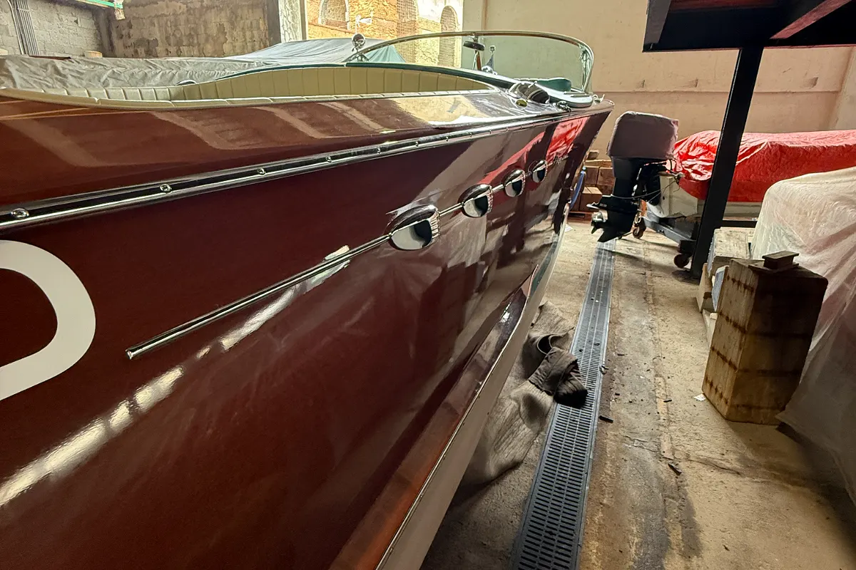 Riva Aquarama 220 75