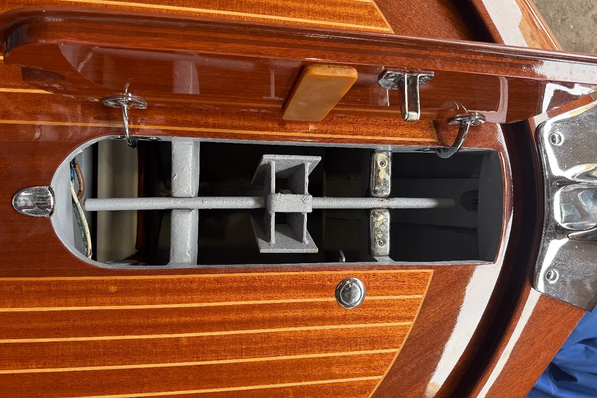 Riva Aquarama 220 40