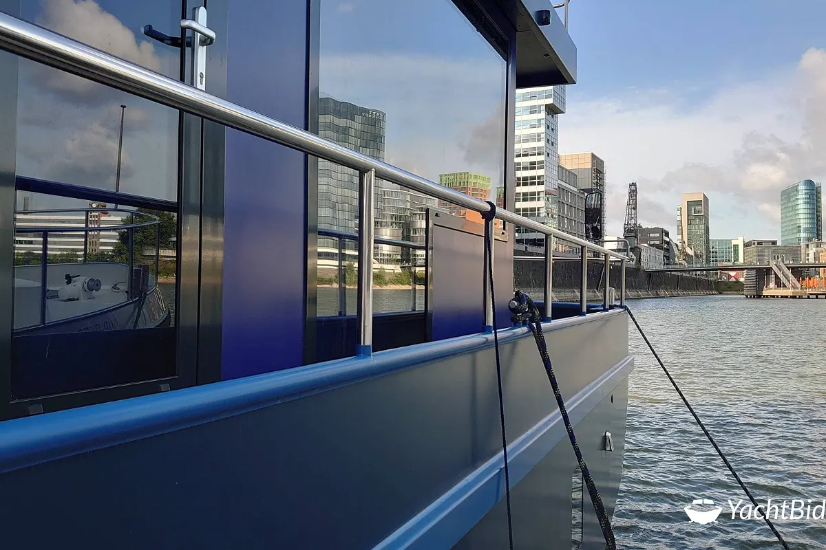 Cruising Home Traveller XL Blue Motion 8