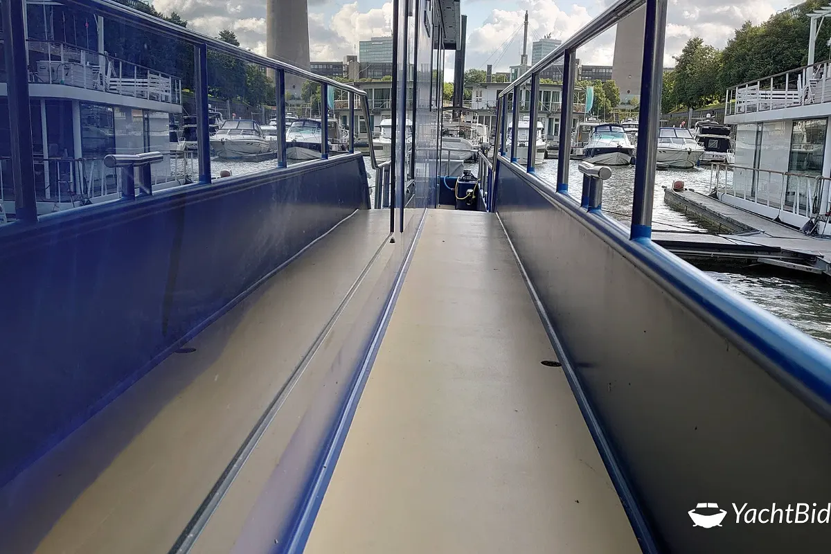 Cruising Home Traveller XL Blue Motion 12