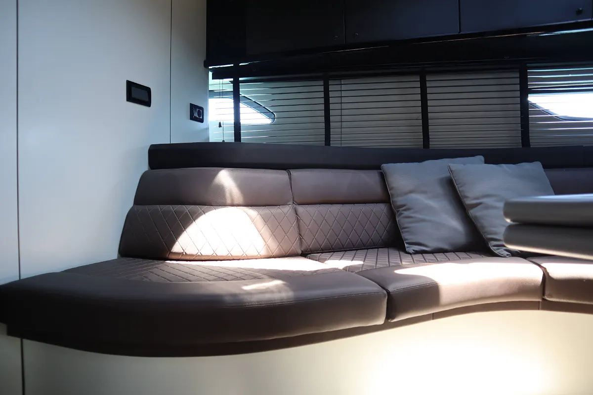 Sunseeker Predator 56 58
