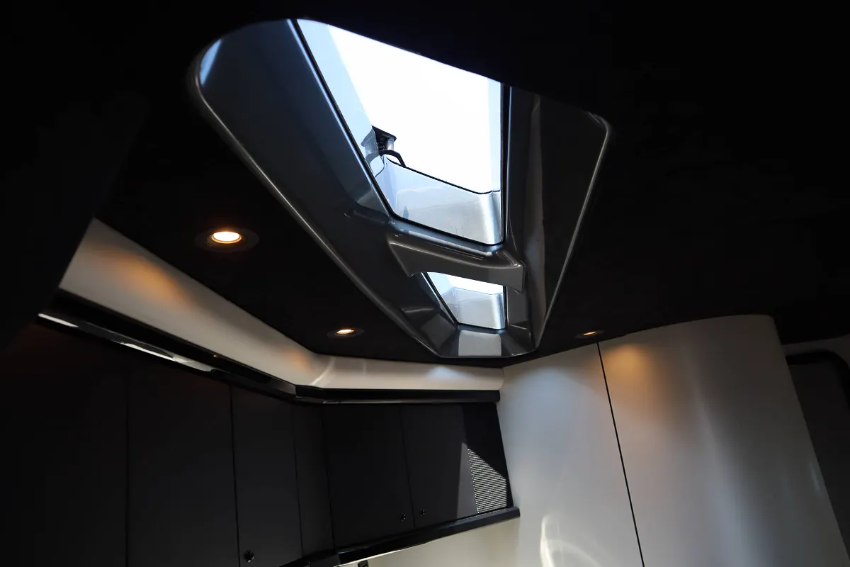 Sunseeker Predator 56 64