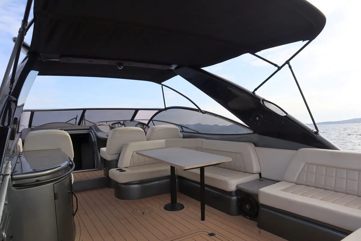 Sunseeker Predator 56 2