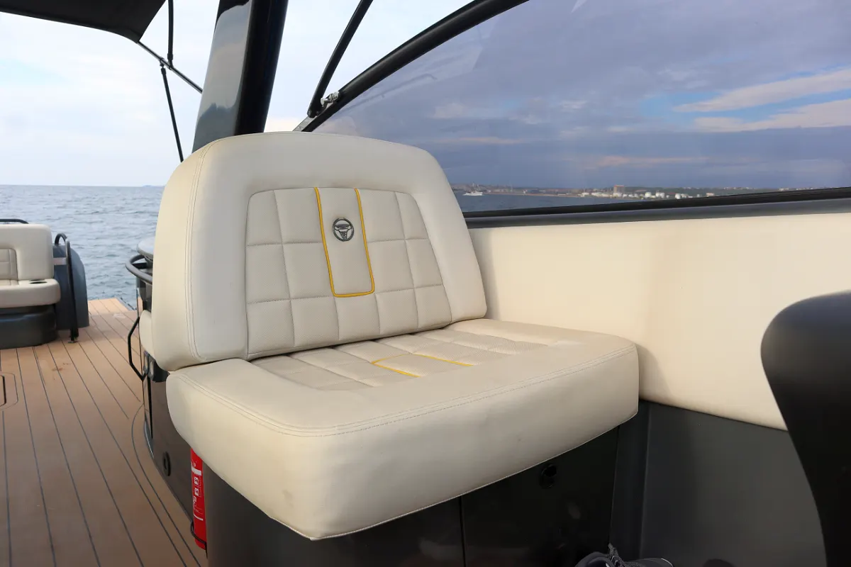 Sunseeker Predator 56 21