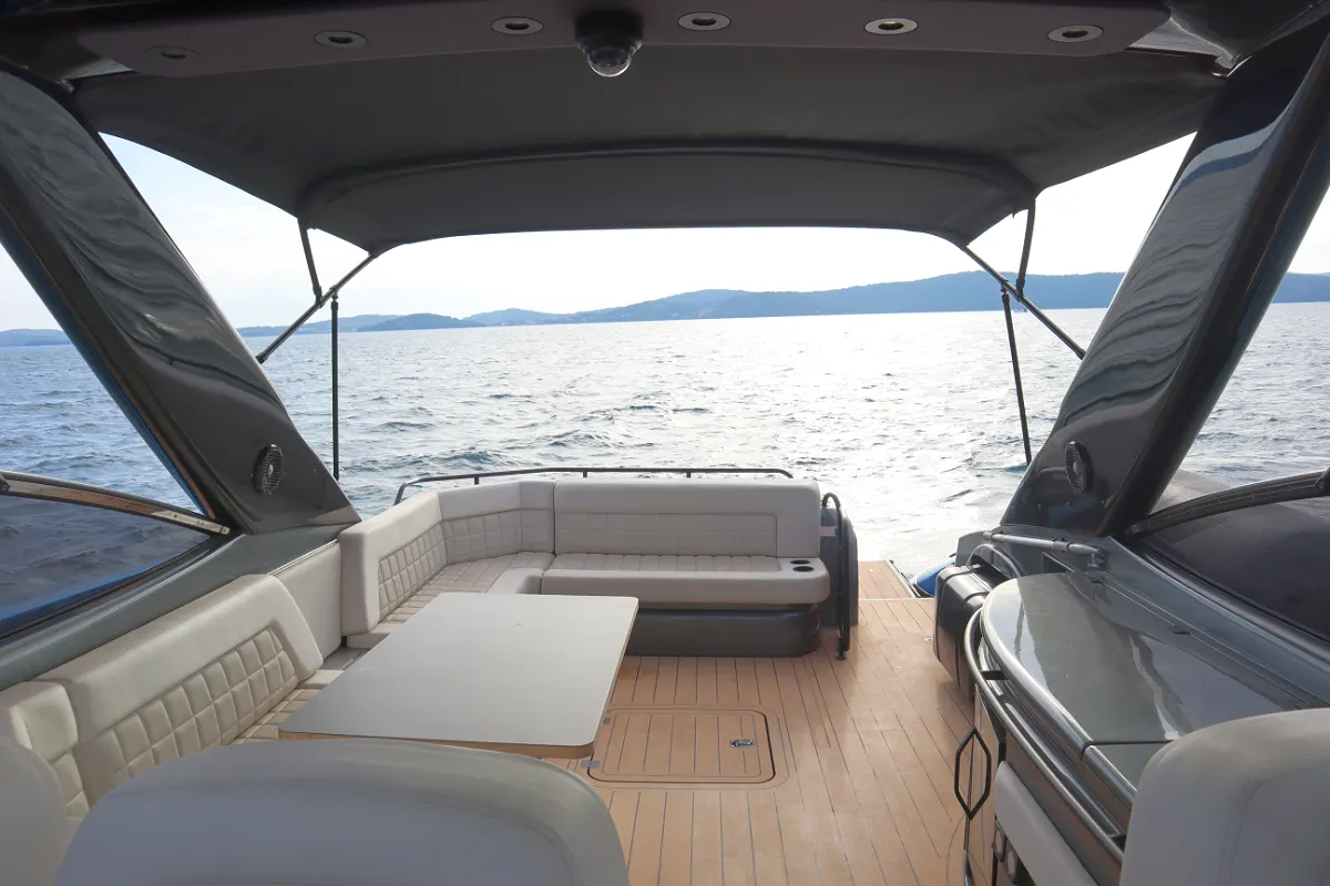 Sunseeker Predator 56 17