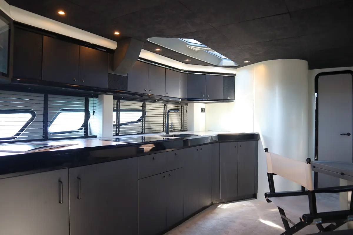 Sunseeker Predator 56 31