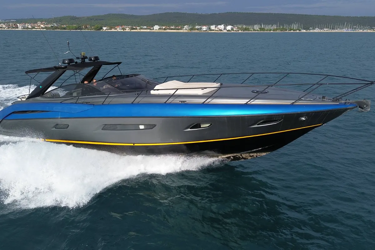 Sunseeker Predator 56 11