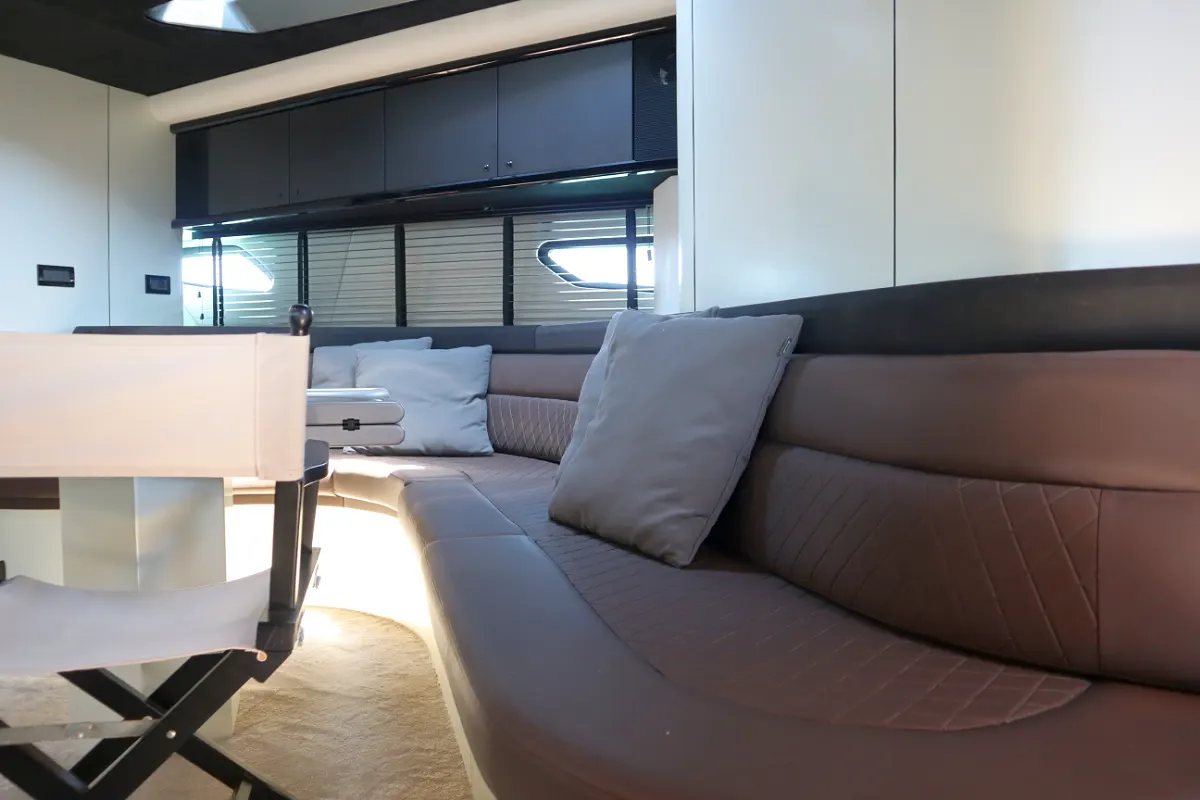 Sunseeker Predator 56 34