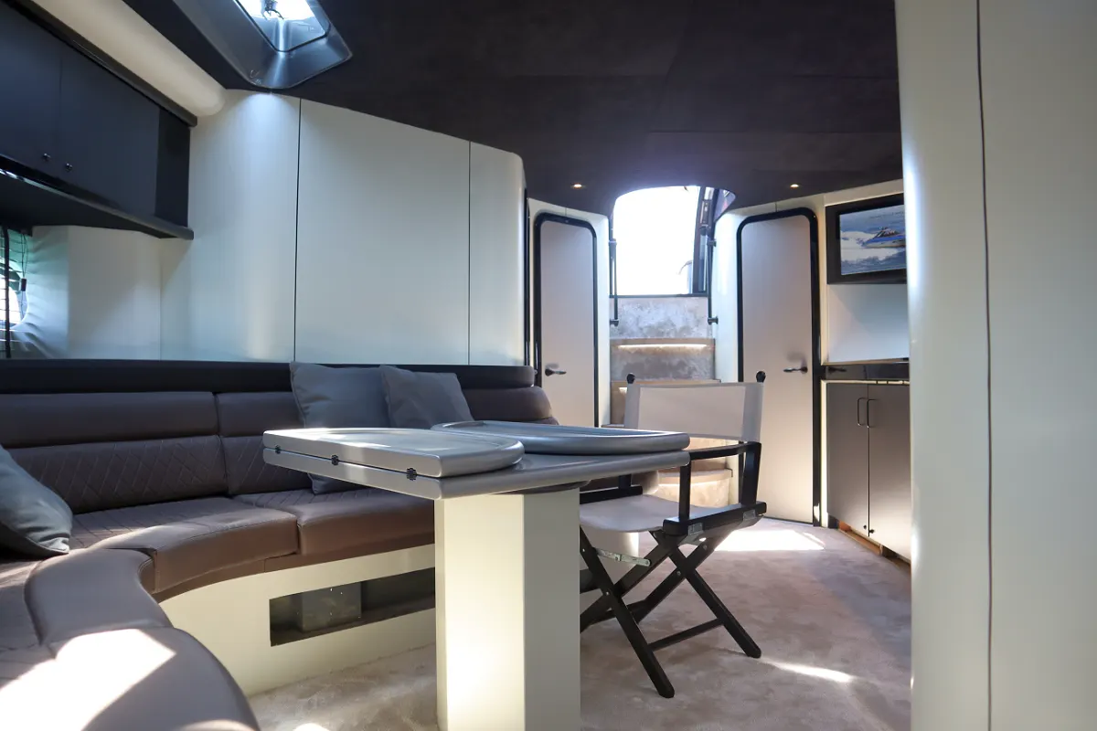 Sunseeker Predator 56 33