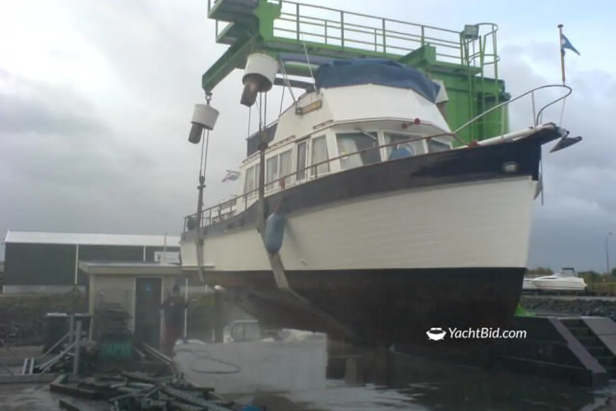 Grand Banks 42 4