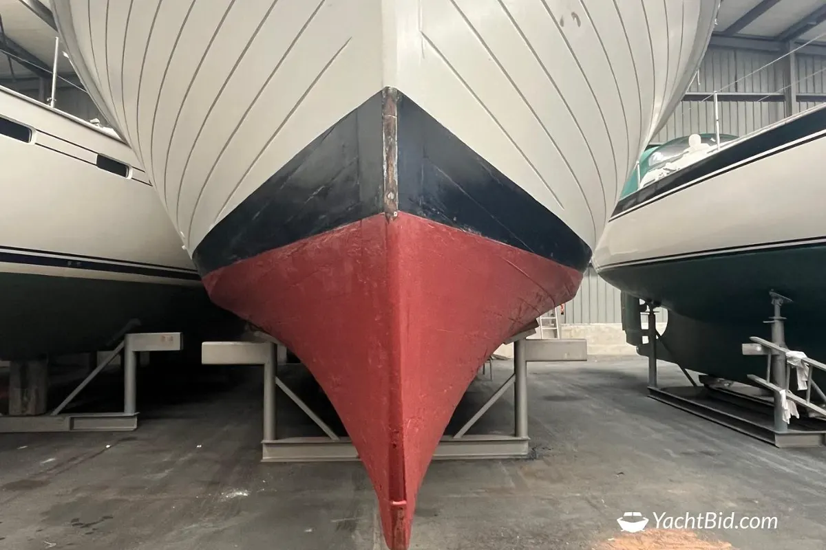 Grand Banks 42 10