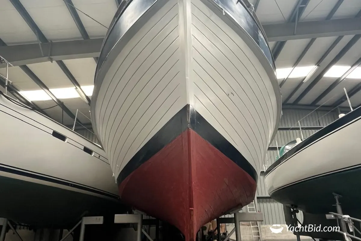 Grand Banks 42 11