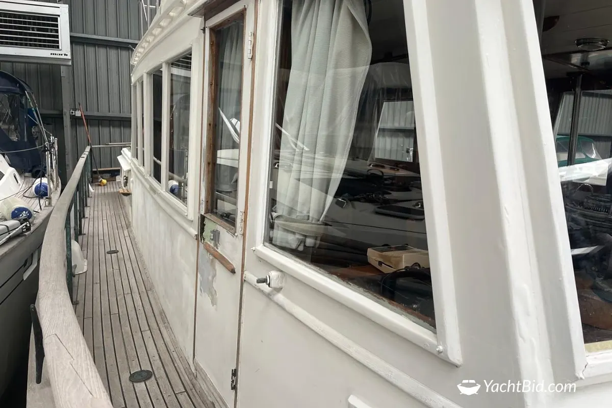 Grand Banks 42 16