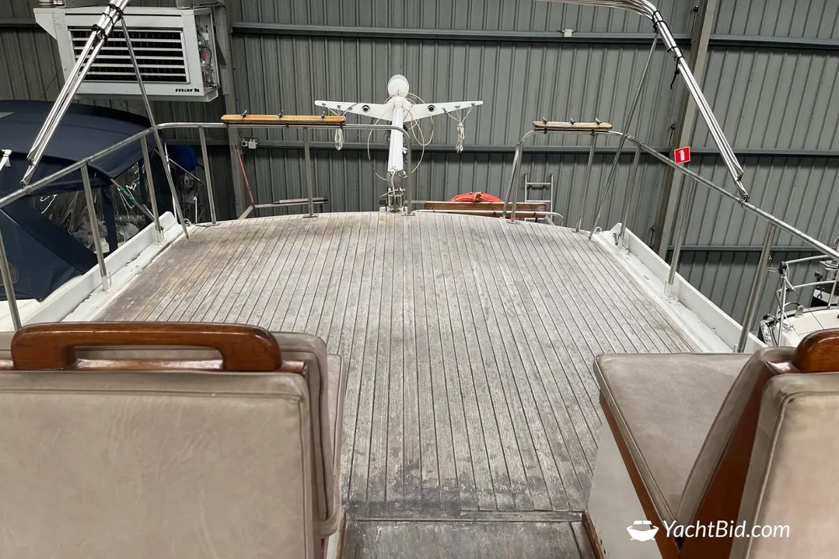 Grand Banks 42 23