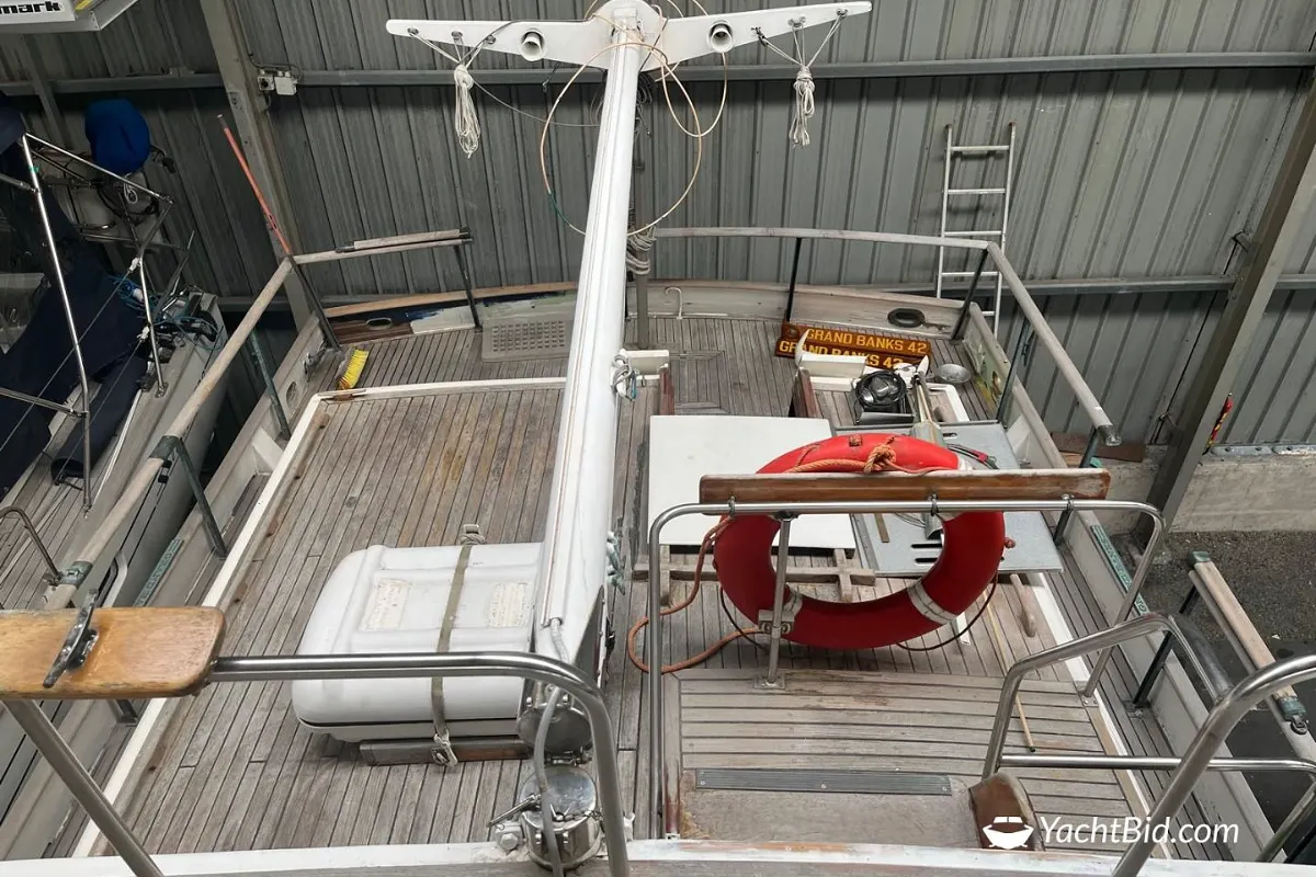 Grand Banks 42 25