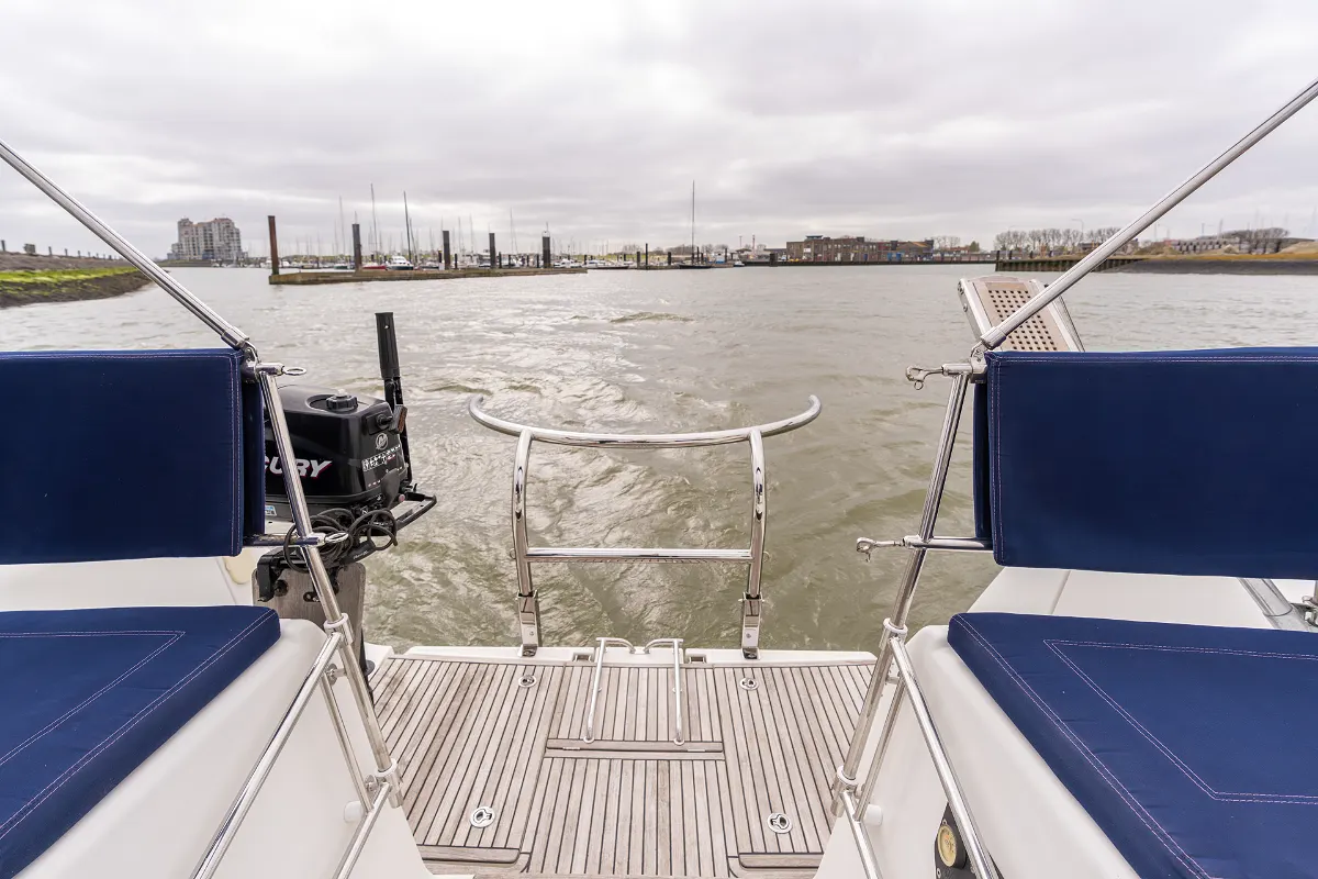 Beneteau Oceanis 58 24