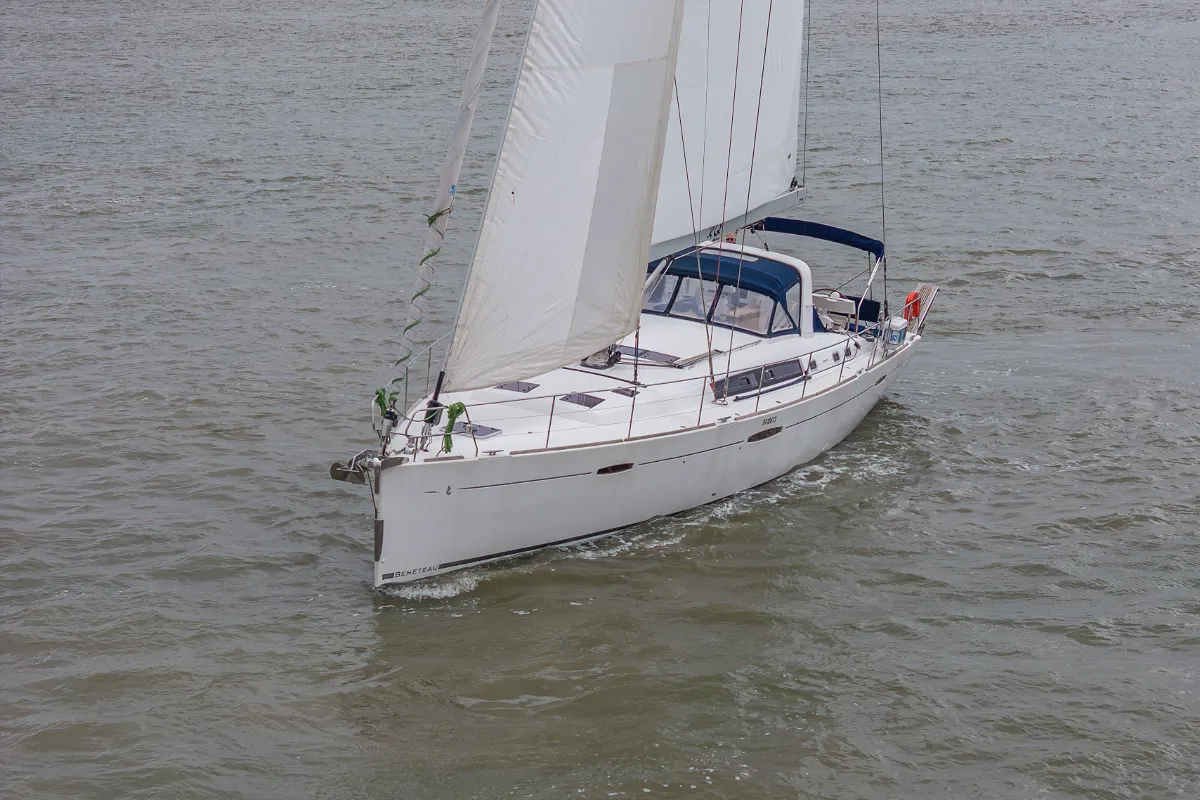 Beneteau Oceanis 58 28