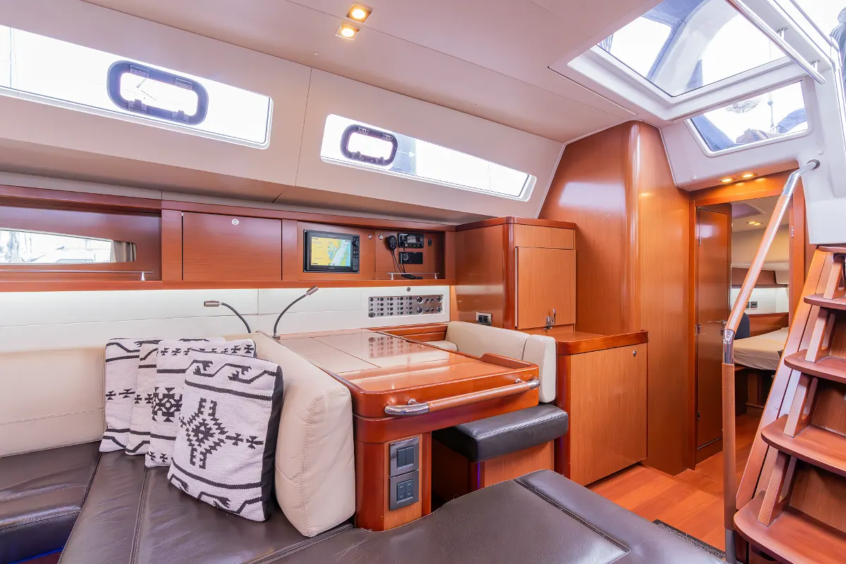 Beneteau Oceanis 58 57