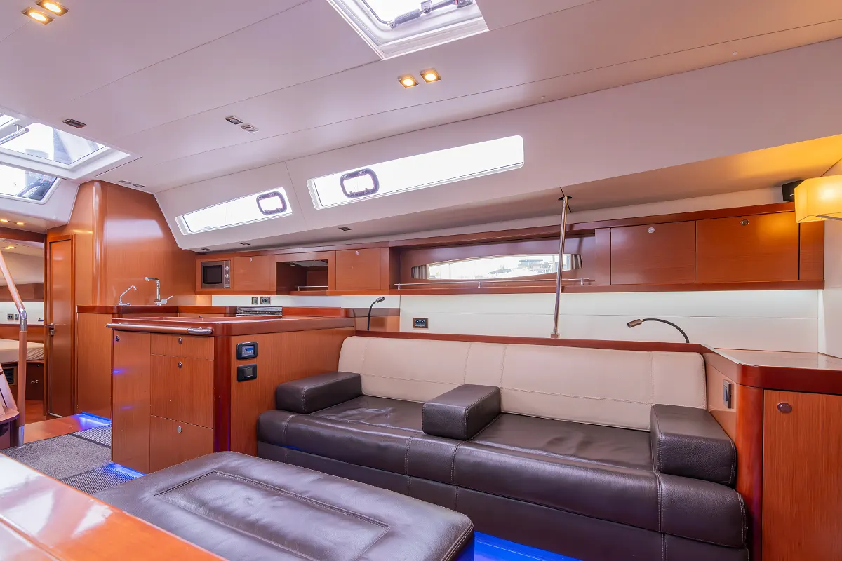 Beneteau Oceanis 58 56