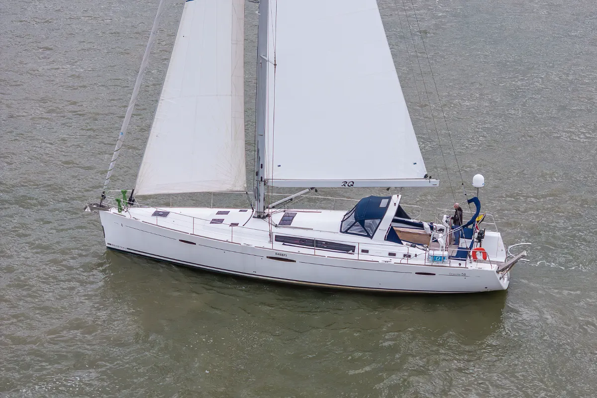 Beneteau Oceanis 58 16