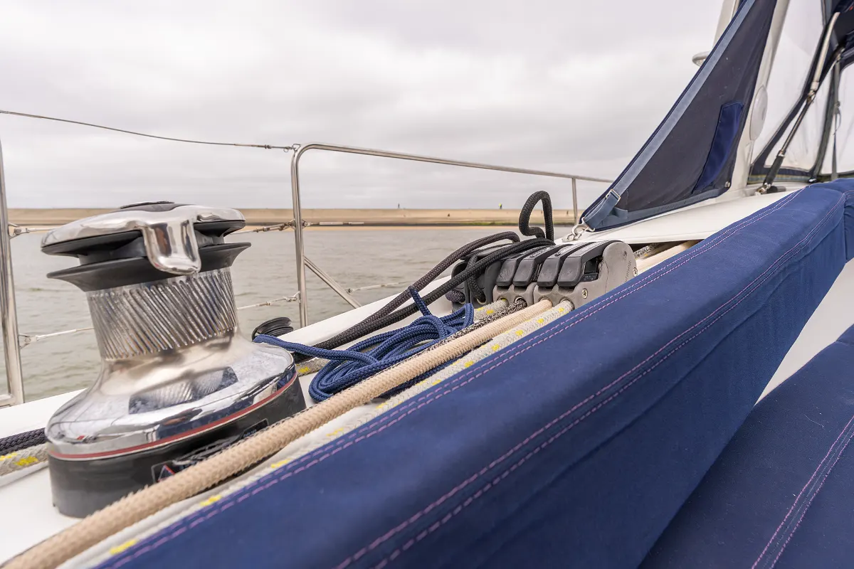 Beneteau Oceanis 58 42