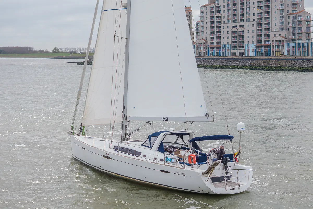 Beneteau Oceanis 58 6