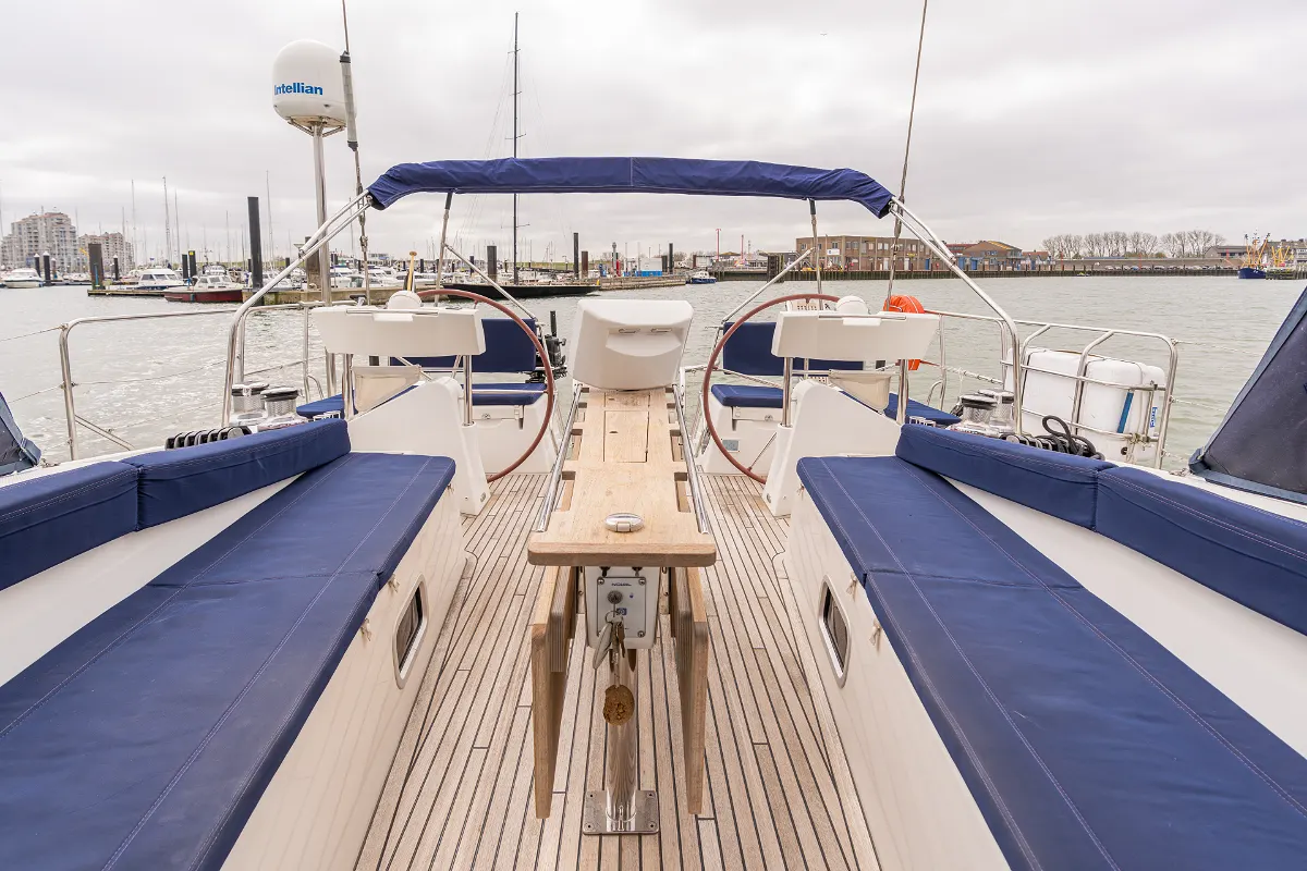 Beneteau Oceanis 58 22